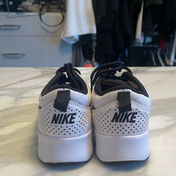 COPY - Nike Air Max Thea - Picture 4 of 8